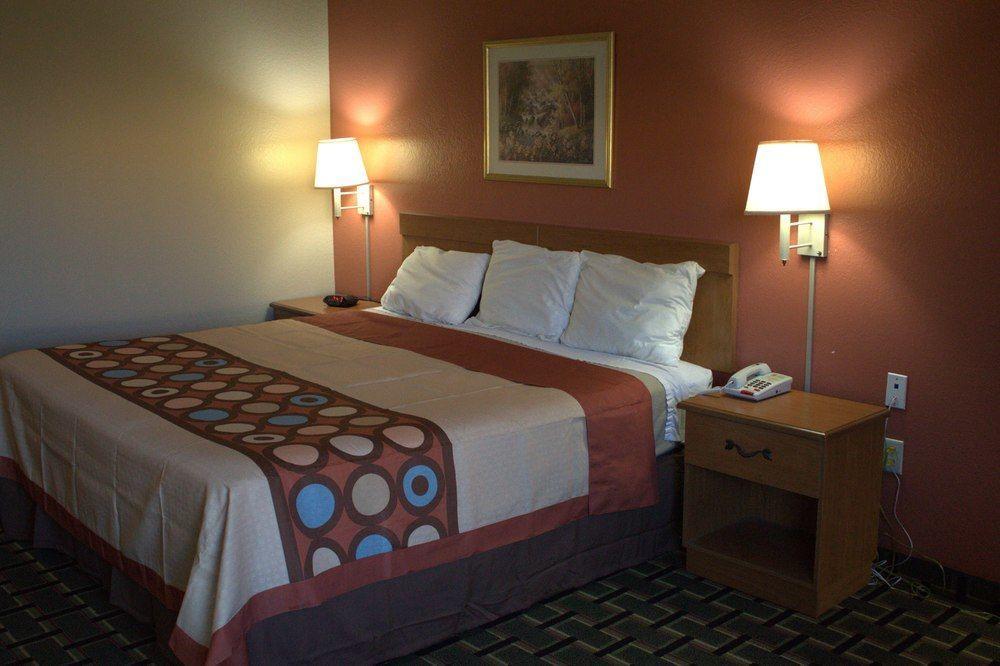 Super 8 By Wyndham Crossville Tn Exteriör bild