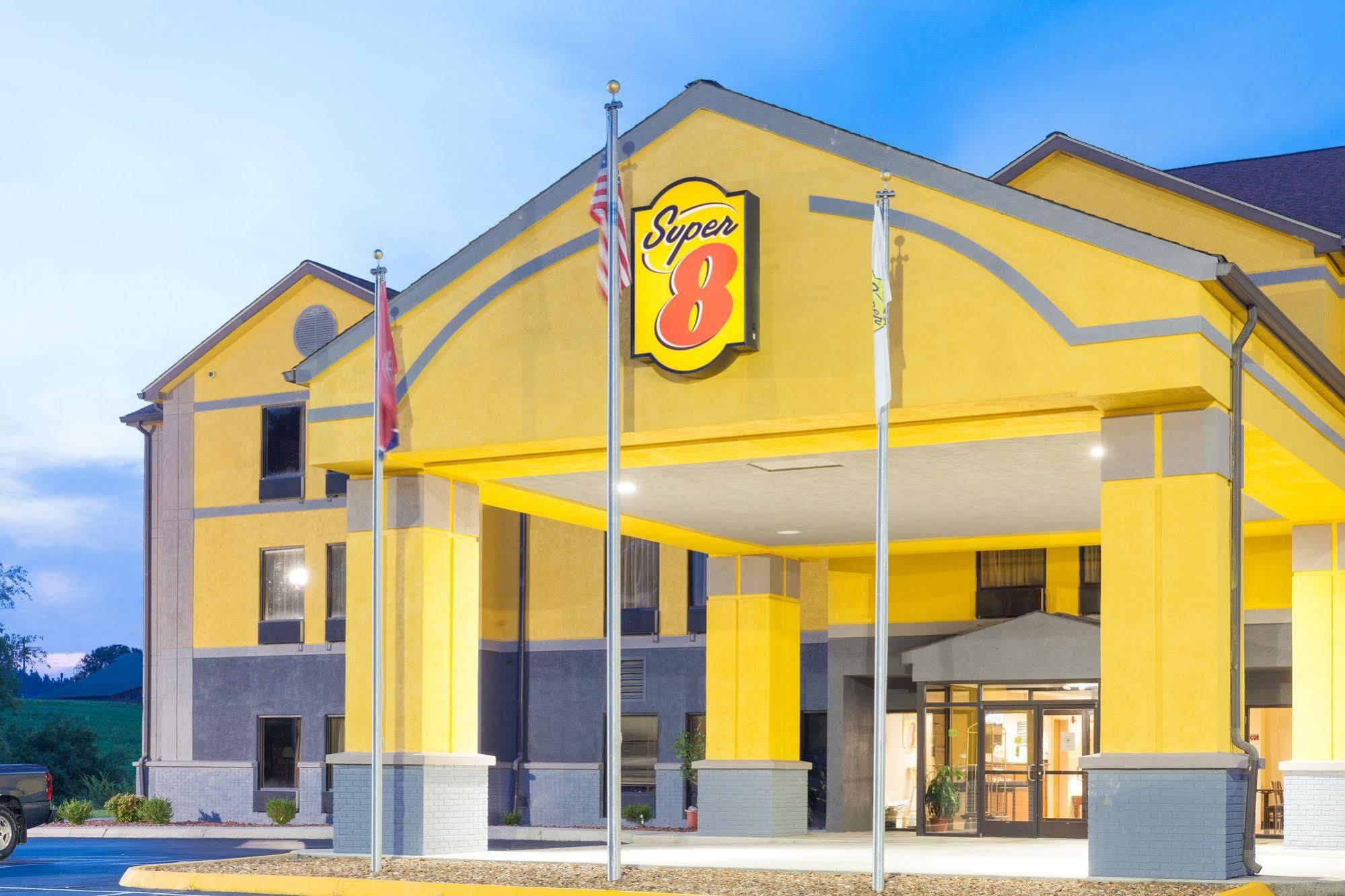 Super 8 By Wyndham Crossville Tn Exteriör bild